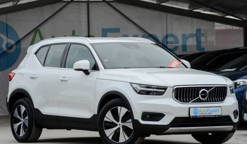 
								Volvo XC 40 T5 Recharge DKG Essential full									