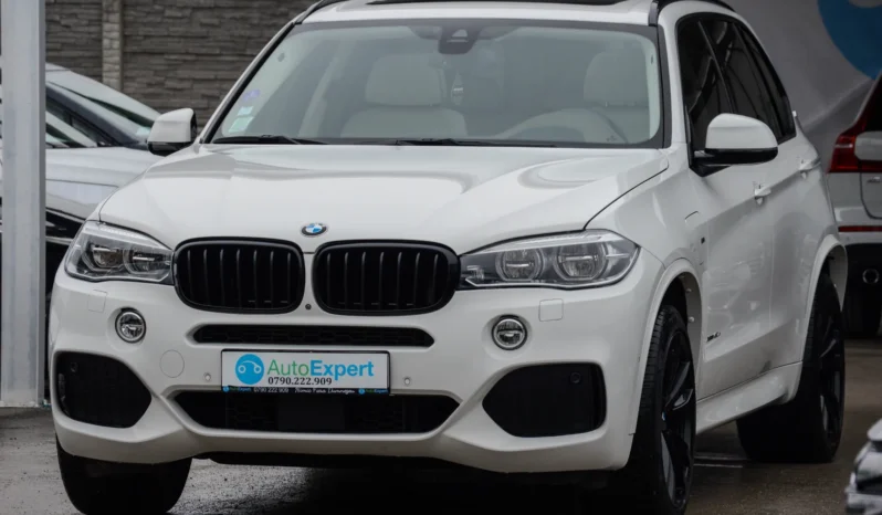 
								BMW X5 xDrive40e full									
