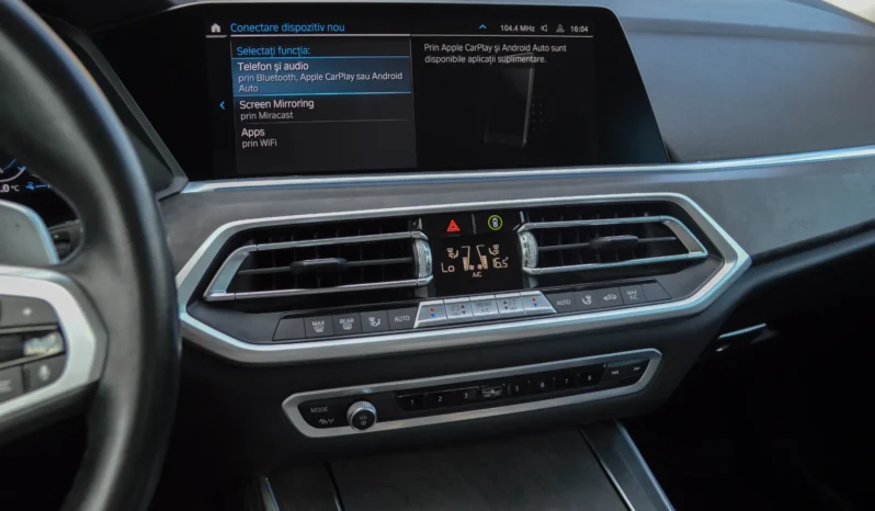 
								BMW X5 xDrive45e xLine full									