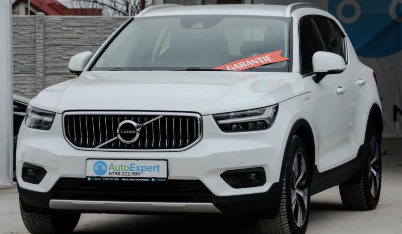 
								Volvo XC 40 T5 Recharge DKG Essential full									