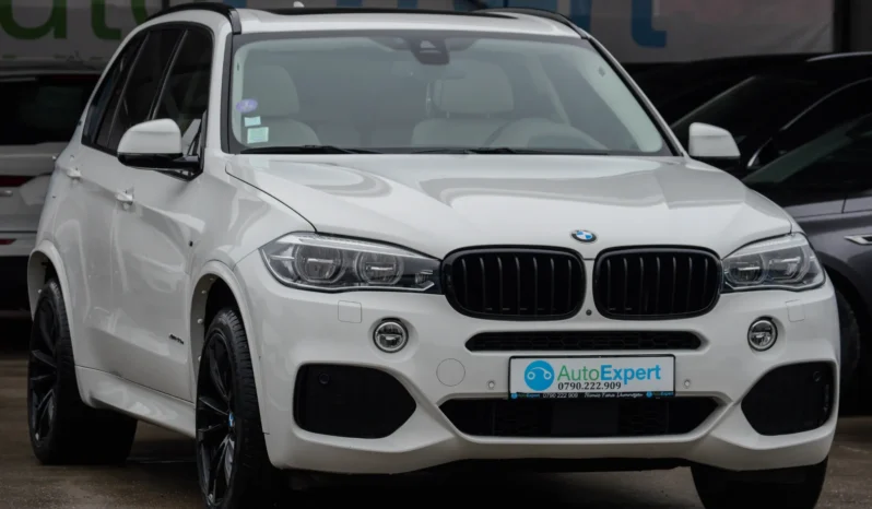 
								BMW X5 xDrive40e full									