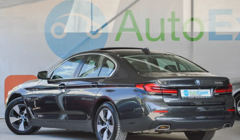 
								BMW Seria 5 520e Aut. Luxury Line full									