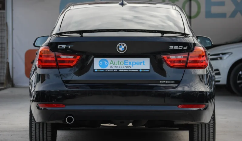 
								BMW Seria 3 320d Sport-Aut. Luxury Line full									