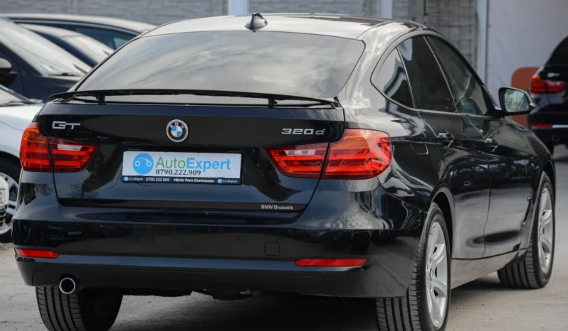 
								BMW Seria 3 320d Sport-Aut. Luxury Line full									
