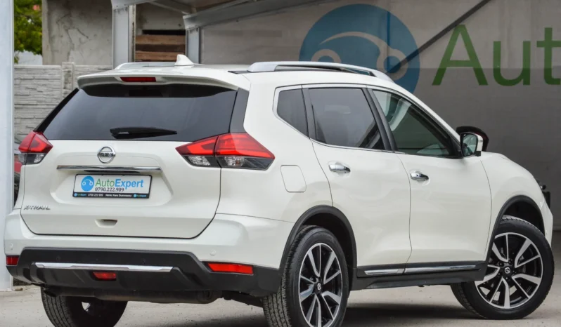 
								Nissan X-Trail 1.6 dCi Tekna full									
