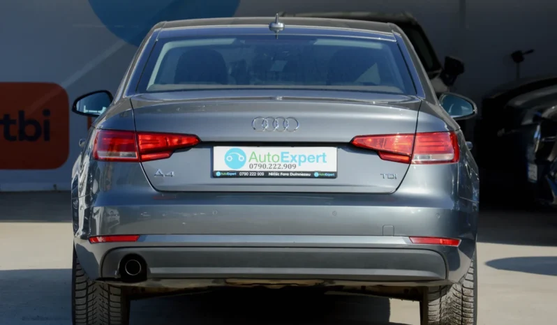 
								Audi A4 2.0 TDI DPF multitronic Ambiente full									