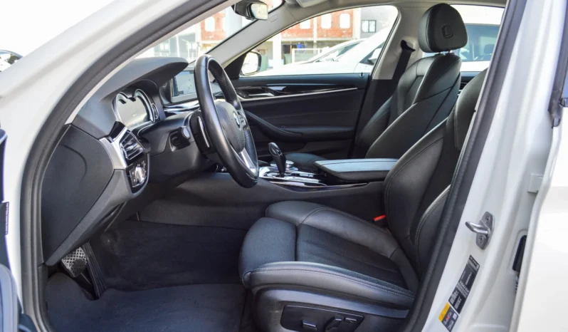 
								BMW Seria 5 full									