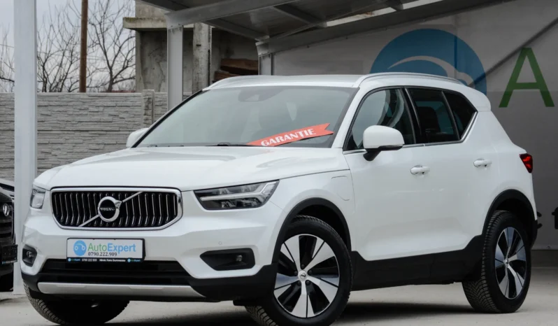 
								Volvo XC 40 T5 Recharge DKG Essential full									