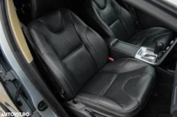 
										Volvo XC 60 D5 AWD Aut. RDesign full									