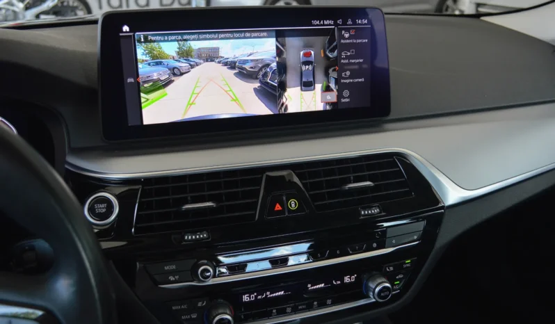 
								BMW Seria 5 520e Aut. Luxury Line full									