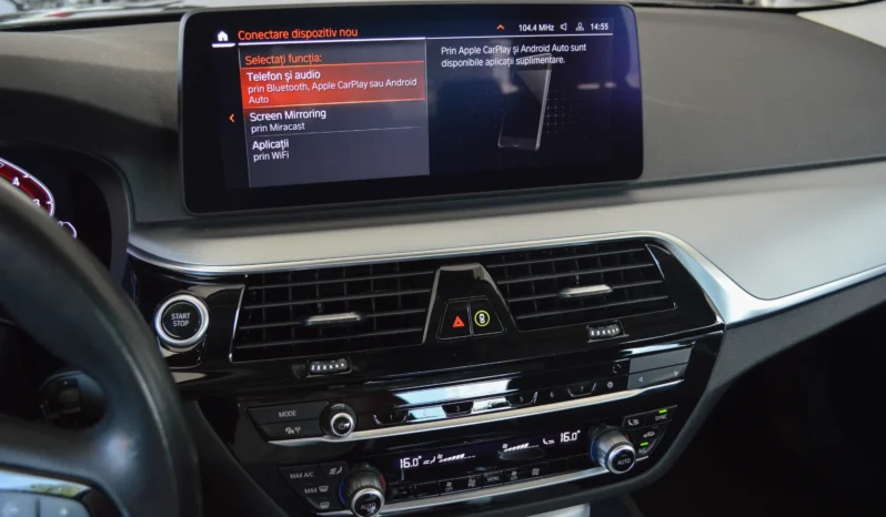 
								BMW Seria 5 520e Aut. Luxury Line full									