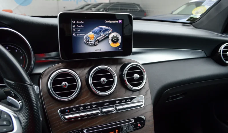 
								Mercedes-Benz GLC Coupe full									