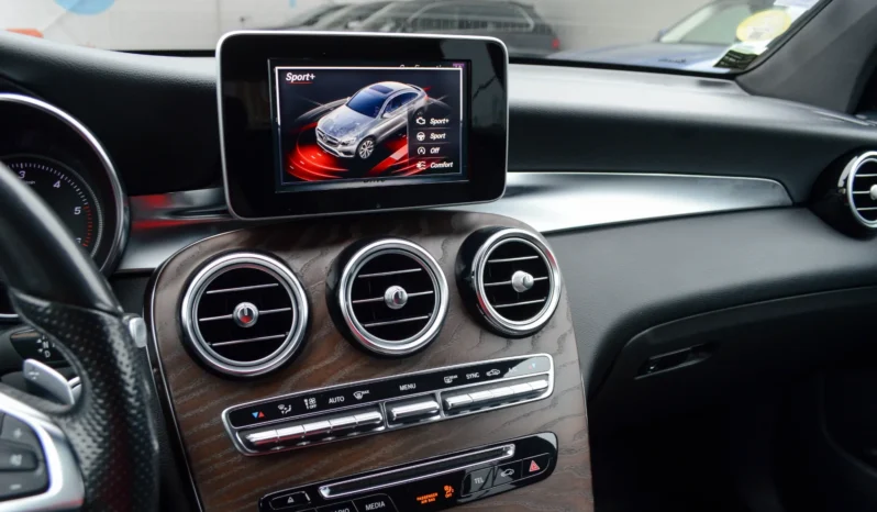 
								Mercedes-Benz GLC Coupe full									