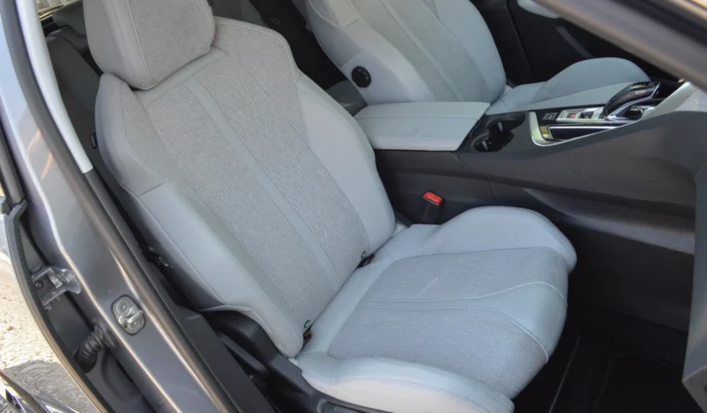 
								Peugeot 3008 BlueHDi 130 Stop & Start EAT8 Allure Business-Paket full									