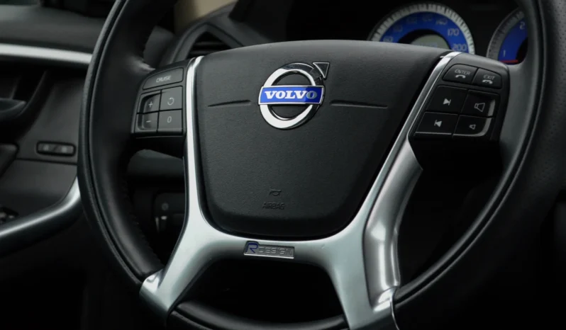 
								Volvo XC 60 D5 AWD Aut. RDesign full									