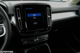 
										Volvo XC 40 T5 Recharge DKG Essential full									