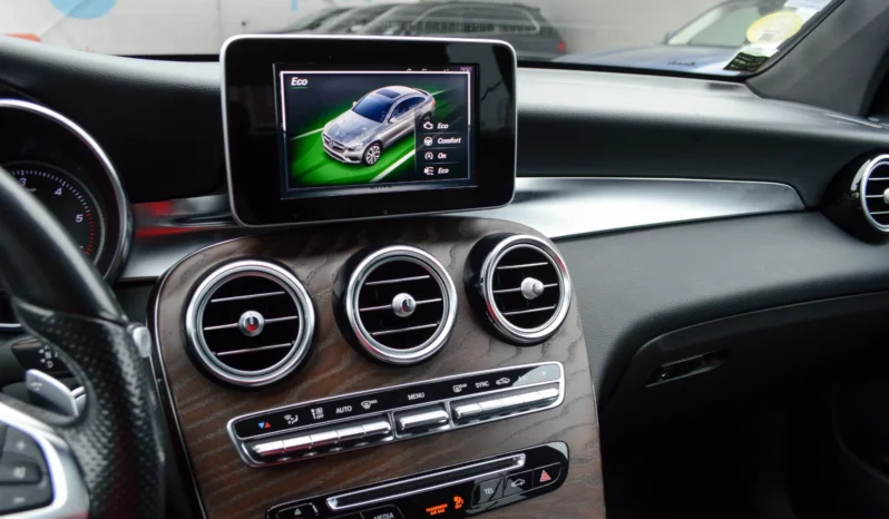 
								Mercedes-Benz GLC Coupe full									