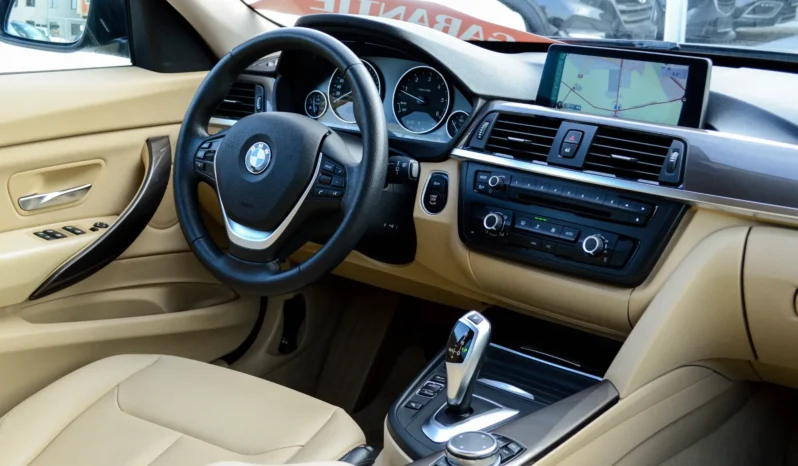 
								BMW Seria 3 320d Sport-Aut. Luxury Line full									
