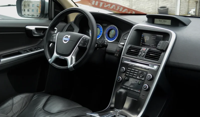
								Volvo XC 60 D5 AWD Aut. RDesign full									