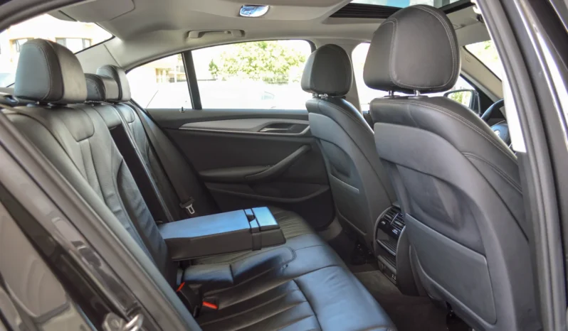 
								BMW Seria 5 520e Aut. Luxury Line full									