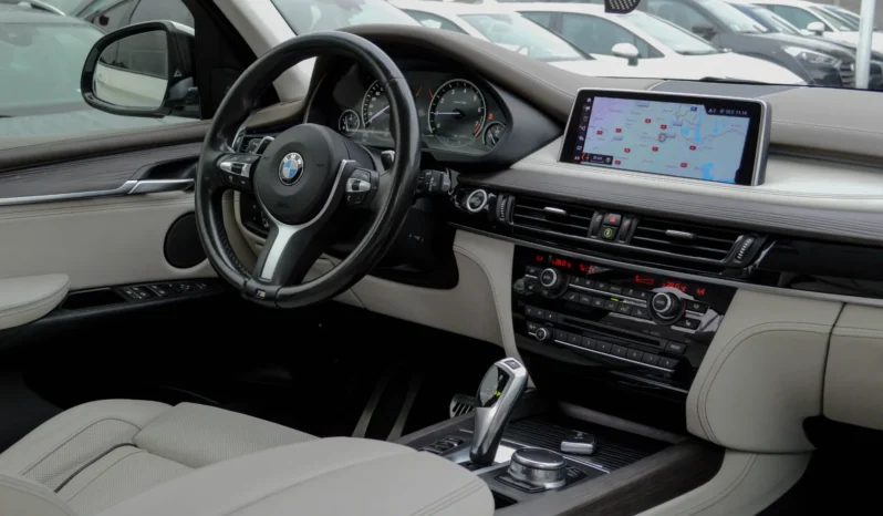 
								BMW X5 xDrive40e full									