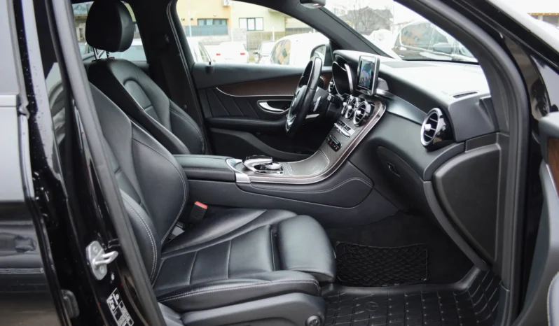 
								Mercedes-Benz GLC Coupe full									