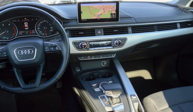 
								Audi A4 2.0 TDI DPF multitronic Ambiente full									