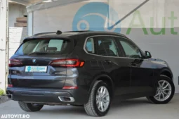 
										BMW X5 xDrive45e xLine full									