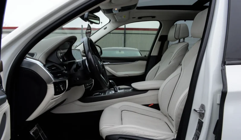 
								BMW X5 xDrive40e full									