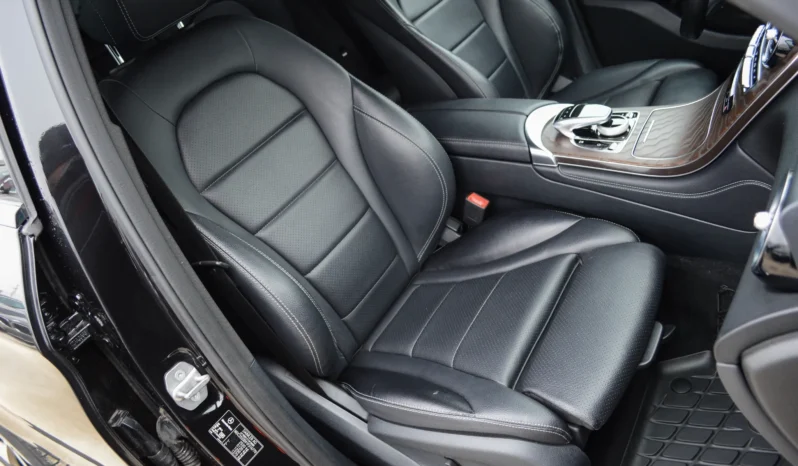 
								Mercedes-Benz GLC Coupe full									