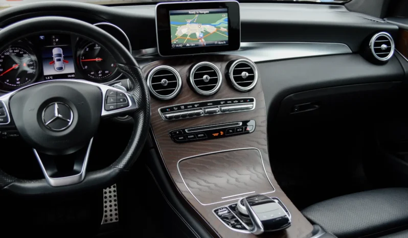 
								Mercedes-Benz GLC Coupe full									