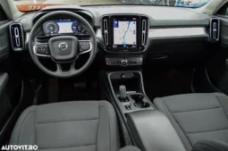 
										Volvo XC 40 T5 Recharge DKG Essential full									