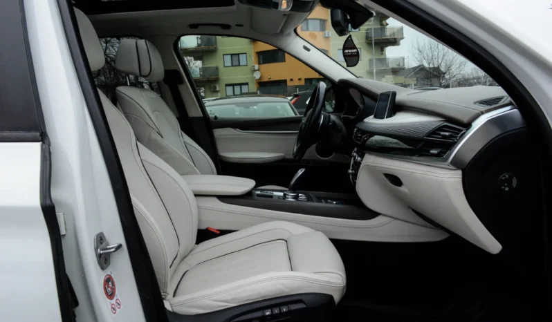 
								BMW X5 xDrive40e full									