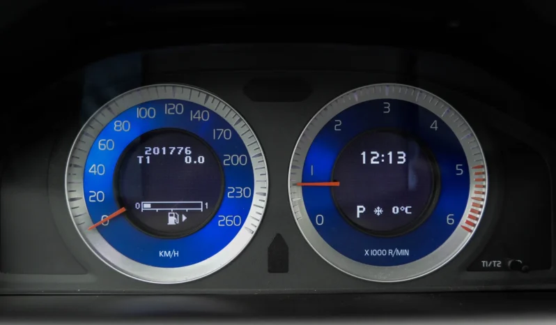 
								Volvo XC 60 D5 AWD Aut. RDesign full									