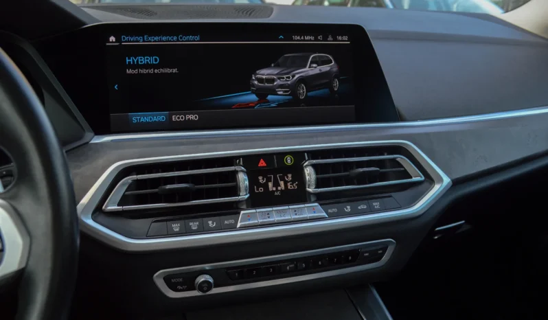 
								BMW X5 xDrive45e xLine full									