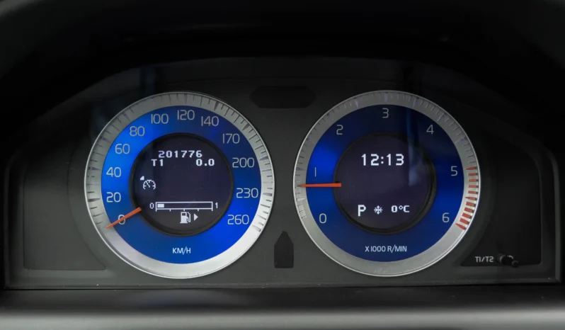 
								Volvo XC 60 D5 AWD Aut. RDesign full									