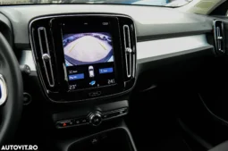 
										Volvo XC 40 T5 Recharge DKG Essential full									