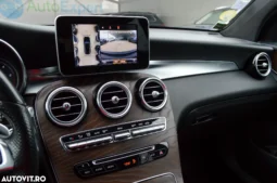 
										Mercedes-Benz GLC Coupe full									