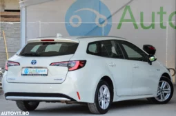 
										Toyota Corolla 1.8 HSD Business full									
