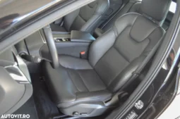 
										Volvo XC 60 D4 AWD Geartronic Momentum full									