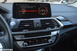 
										BMW X3 xDrive20d AT Luxury Line full									