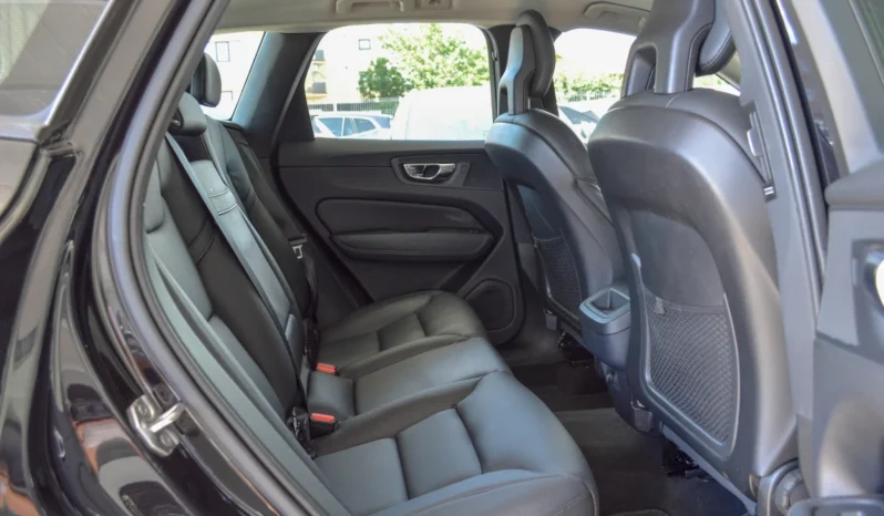 
								Volvo XC 60 D4 AWD Geartronic Momentum full									