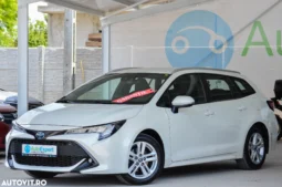 Toyota Corolla 1.8 HSD Business