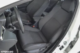 
										Toyota Corolla 1.8 HSD Business full									