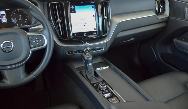 
								Volvo XC 60 D4 AWD Geartronic Momentum full									