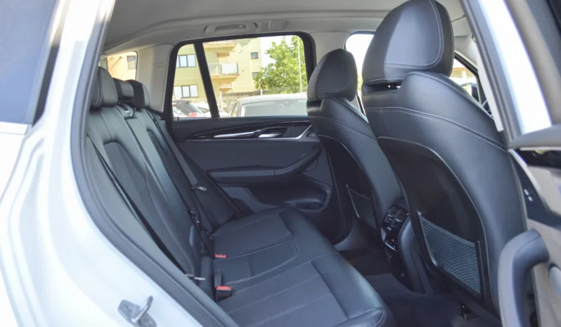 
								BMW X3 xDrive20d AT Luxury Line full									
