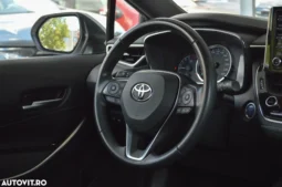 
										Toyota Corolla 1.8 HSD Business full									