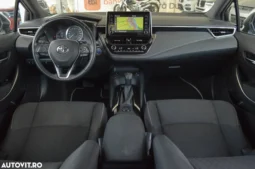 
										Toyota Corolla 1.8 HSD Business full									