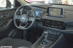 
										Nissan Qashqai 1.3 DIG-T MHEV N-Connecta full									