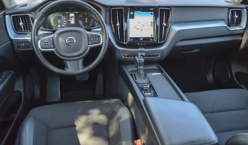 
								Volvo XC 60 D4 AWD Geartronic Momentum full									